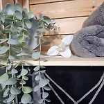 홈스테이 Bohemian Elly