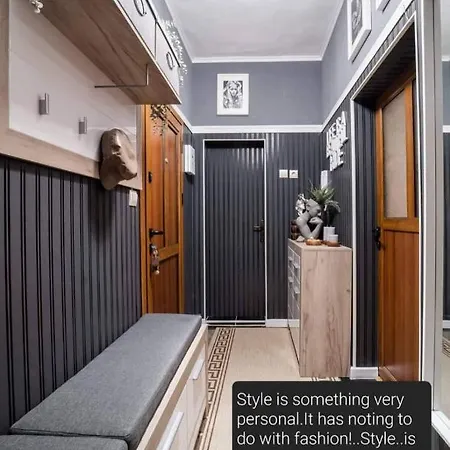 Bohemian Elly * Varna